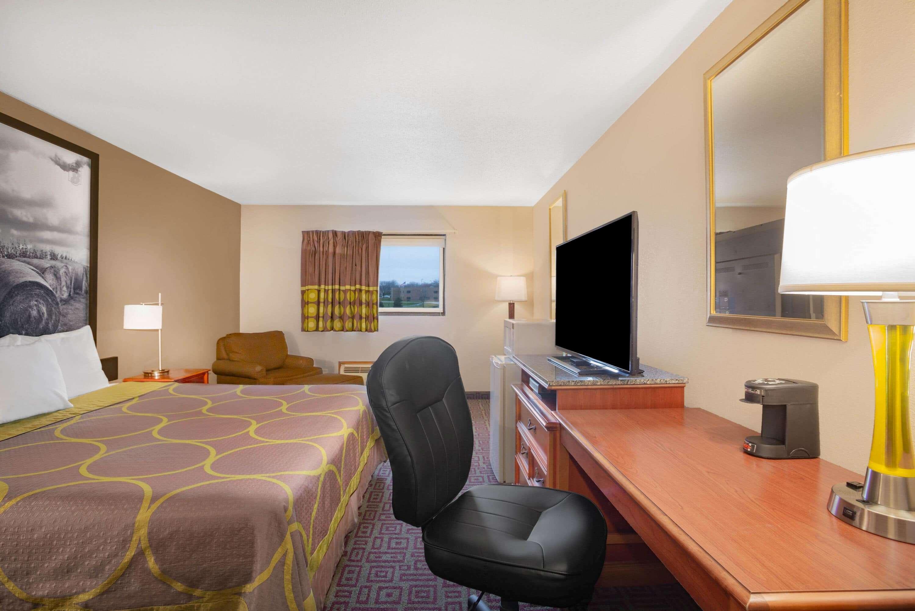 Super 8 By Wyndham Fort Madison Exteriör bild